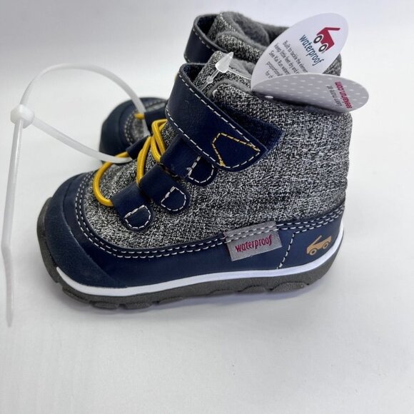 See Kai Run Sam Waterproof Boots size 4 in Navy & Gray - Picture 2 of 14